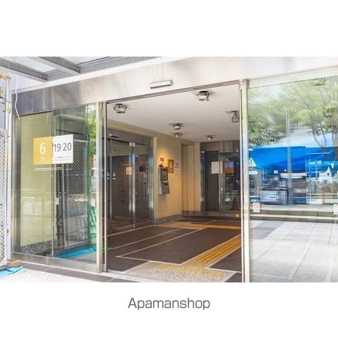 東雲キャナルコートCODAN19号棟の玄関写真