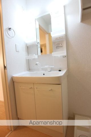 フローラ IIの内装写真