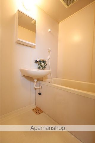 サンシャイン雄町 B棟の内装写真