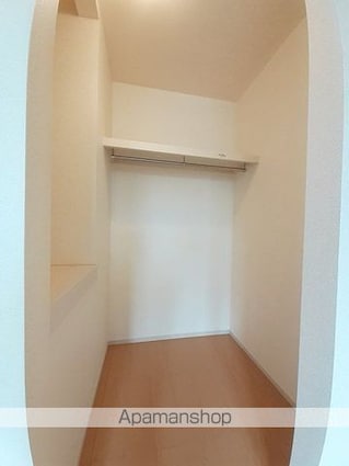 フィオーレＮＳ　ⅣーＤ[2LDK/58.21m2]の収納