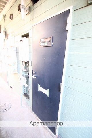リブハウス柏Bの玄関写真