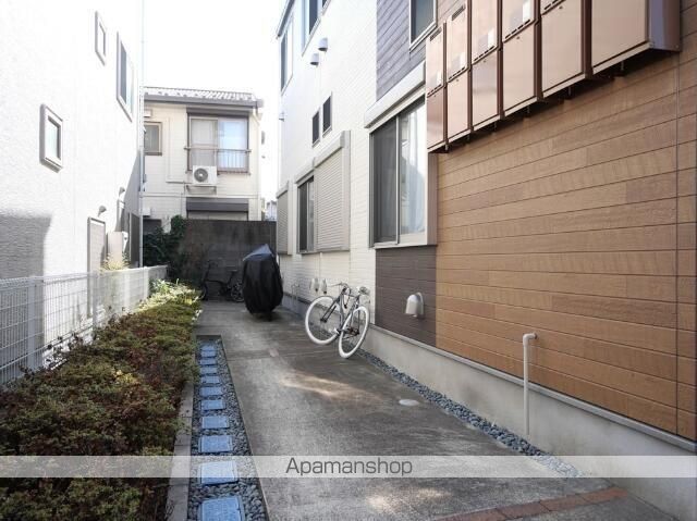 ハーモニーテラス和泉の玄関写真