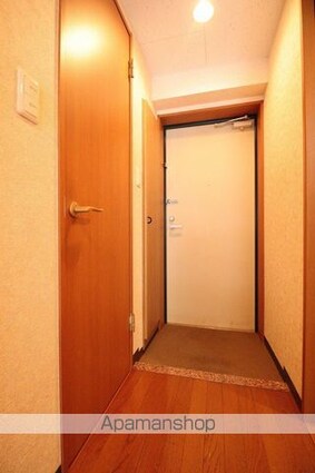 グランドール[1K/30m2]の玄関