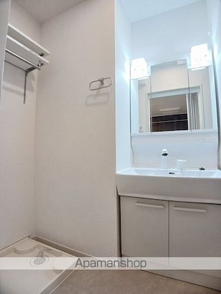 和歌山県岩出市山[2LDK/58.6m2]の洗面所