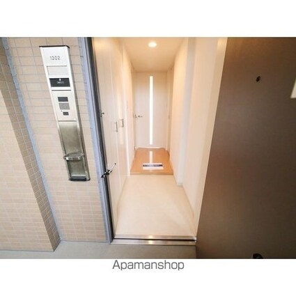 東京都新宿区新宿１丁目[1R/26.14m2]の玄関