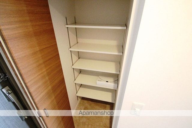 ザ カームの内装写真