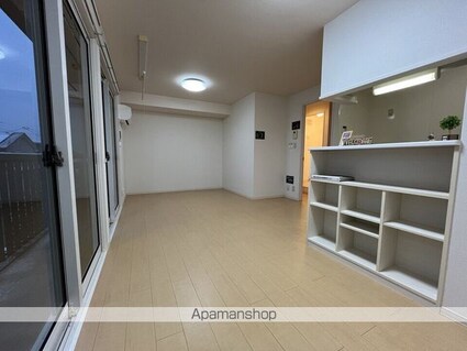 滋賀県甲賀市水口町虫生野虹の町[2LDK/62.1m2]のリビング・居間