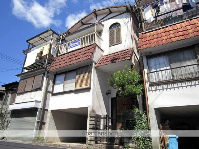 八幡市 3階建 築46年の外観写真