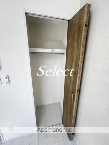 クレストコート上永谷の内装写真