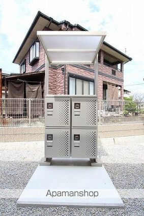 香川県高松市六条町[2LDK/50.88m2]の共用部1