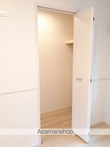 セレニティIIの内装写真