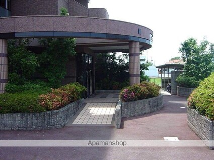 セントラルハイツ野瀬ＷＥＳＴ[3DK/60m2]のエントランス