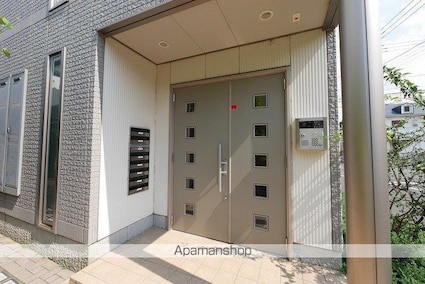 東京都杉並区下井草２丁目[1K/25.62m2]のエントランス3