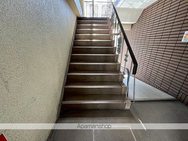 長谷川ハイツの玄関写真