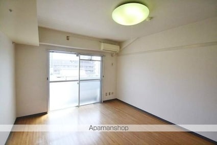 岡山県岡山市北区東古松１丁目[1K/26.4m2]のリビング・居間
