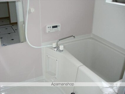 八町西ＲＥＮＴＨＯＵＳＥ[2LDK/62.17m2]のバス