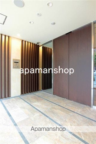 TLRレジデンスHOMMACHIウエストの玄関写真