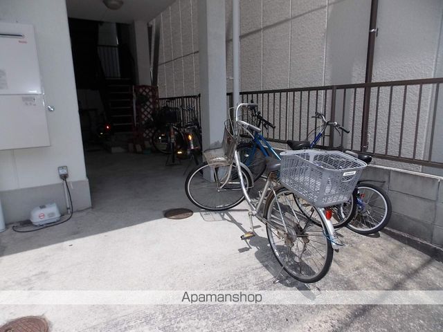 早川コーポの玄関写真