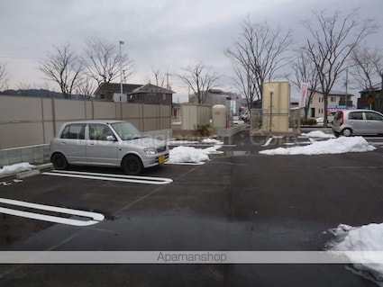 セントリーパーク[2LDK/61.5m2]の駐車場5