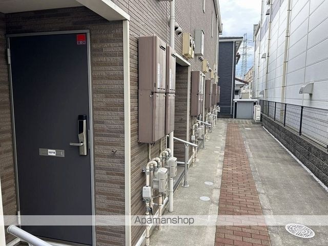 東京都八王子市宇津木町[1K/26.37m2]のエントランス