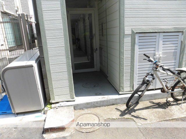 高円寺ヴィレッヂIIの玄関写真