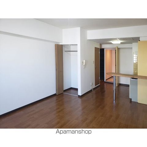 APT-Kの内装写真