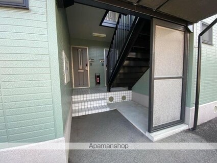 クレイドルＦ松縄[2LDK/52.99m2]のエントランス