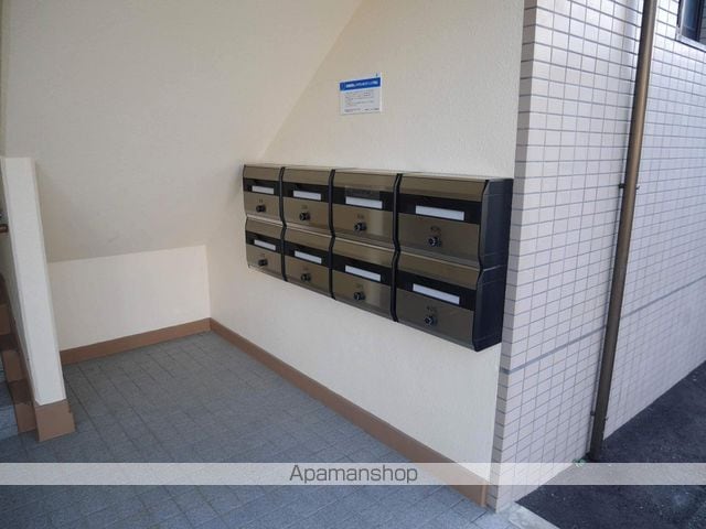 フレグランス20の玄関写真