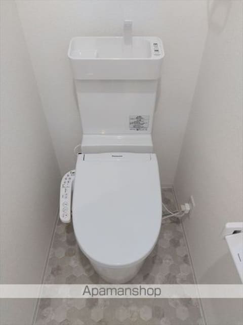 和歌山県和歌山市北出島[3LDK/97.7m2]のトイレ