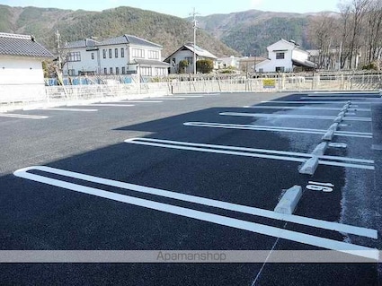 Ｌｅ　ｎｏｒｄ　Ｅ[1K/35.14m2]の駐車場