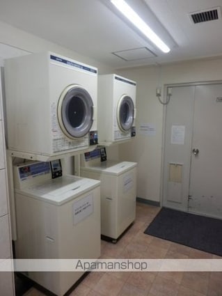東京都新宿区市谷薬王寺町[1R/22.14m2]の共用部8