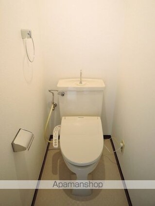 ペアレット[3LDK/79.33m2]のトイレ