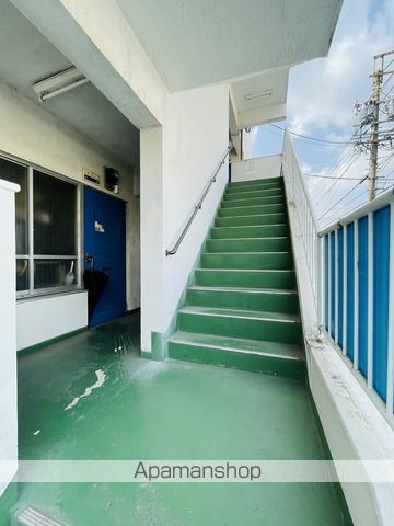 ニューマンション丸由の玄関写真