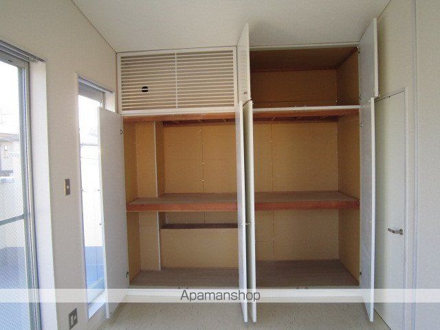 R+ATWINの内装写真