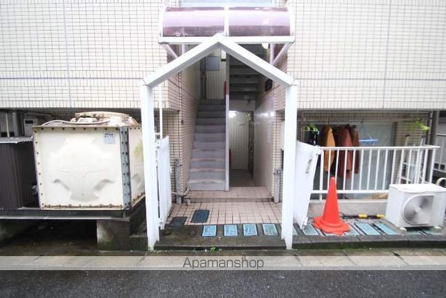 プリティハウスの玄関写真