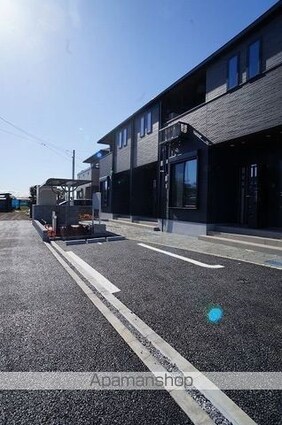 メゾン初富[1LDK/50.01m2]の駐車場