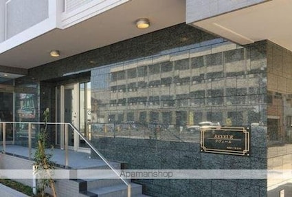 リヴェール[1R/40.2m2]のエントランス