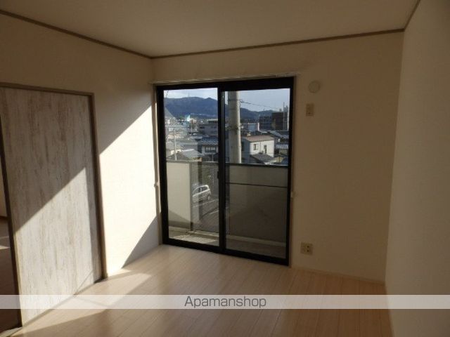 コートビレジ屋島の内装写真