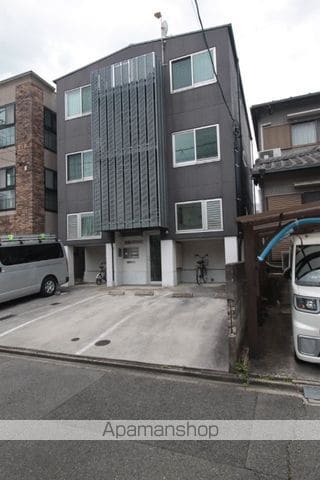 デビュタハウスの外観写真