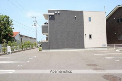 アンダンテ　イースト　Ａ[2DK/45.31m2]の駐車場