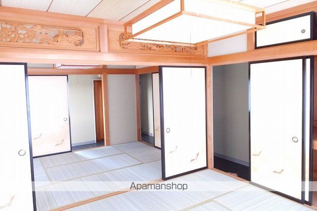 メゾンアルパ宮町の内装写真