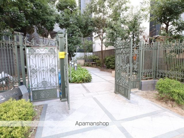 レジディア泉の外観写真