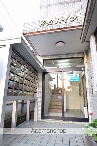 RBハイツIの玄関写真