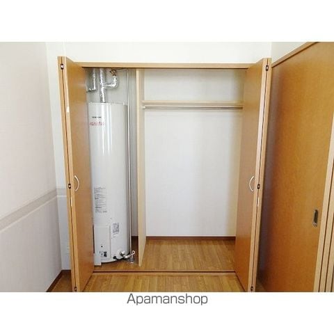 ヴァンドーム青葉の内装写真