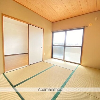 ファミールＤＡＮ[3LDK/66.08m2]の内装