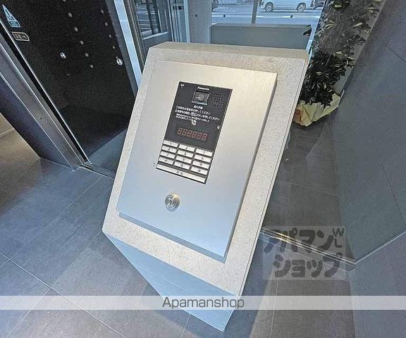 グランドラティス河原町七条の玄関写真