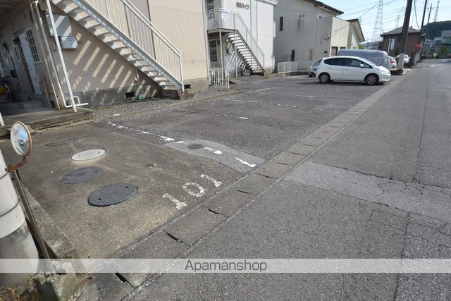 郷間ハイツ[2DK/35.91m2]の駐車場2