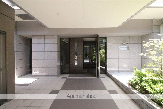 小西マンションの玄関写真