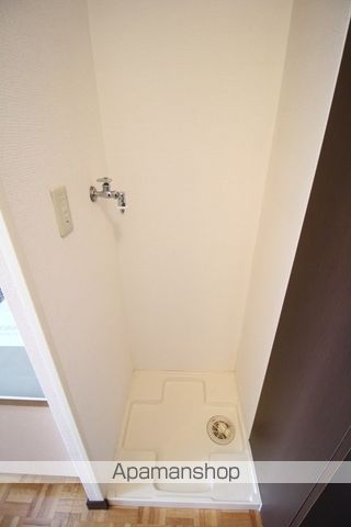 スリーサンズの内装写真