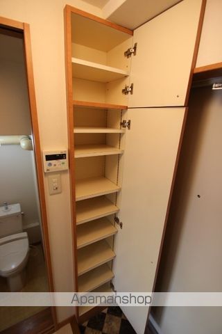 トラッドまなびのの内装写真